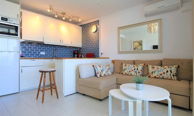 Playa del Ingles Apartment | Oceanfront Apartment with Pool & Spa, Rated 9.8/10