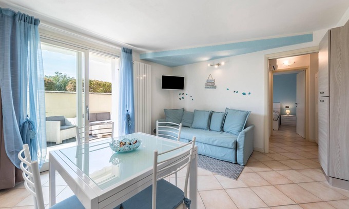 Lonato del Garda Apartment | Elegant Oceanfront Apartment with Pool & Wi-Fi - 10/10 Rating