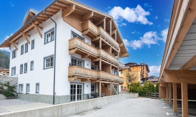 Lauterbach Apartment | Elegant Apartment in Brixen Steps from Ski Area