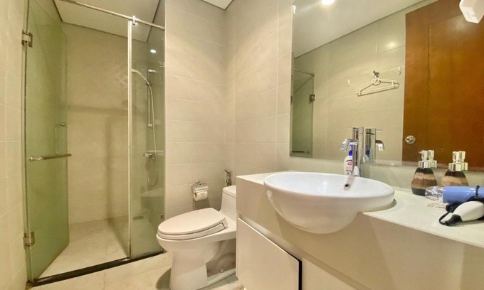 Tu Liem Apartment | Elegant Apartment for Rent at Vinhomes SkyLake Phạm Hùng