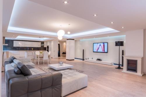 Sector 1 Apartment | Luxury Apartment Herastrau Nord- 240 sqm - Spa, Pool & Gym Access