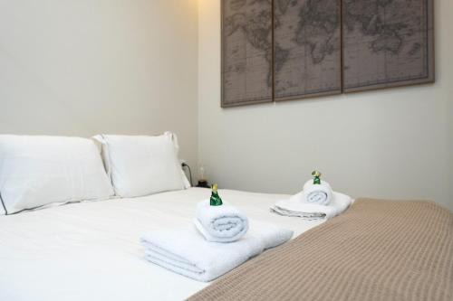 Plaza de Toros Vieja Apartment | Indulge in a Jacuzzi Retreat with Spa and Breakfast