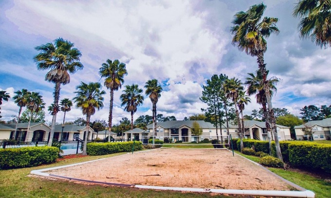 Gainesville Apartment | Stylish Apartment Near UF and Shands for Family Stays