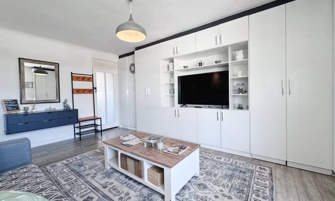 Green Point Apartment | Luxury apartment on the doorstep of The Waterfront.