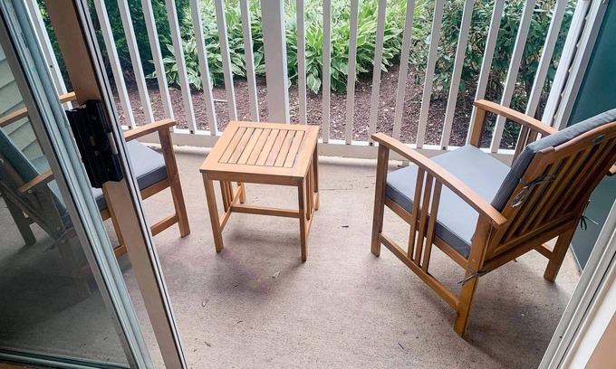 Ballenger Creek Apartment | Premium Apartment Near Frederick with Pool & Breakfast