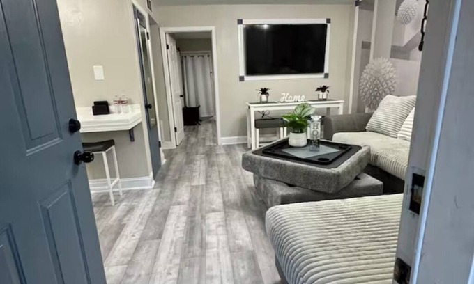 Pine Bluff Apartment | Luxury apartment with AC in Pine Bluff