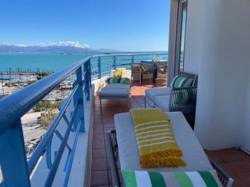 Cap-d'Antibes Apartment | Oceanfront Apartment with Breathtaking Views in Cap d'Antibes