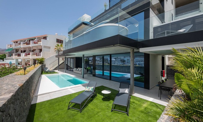 Puerto Rico Apartment | Elegant Apartment with Private Garden & Pool – Rated 9.6/10