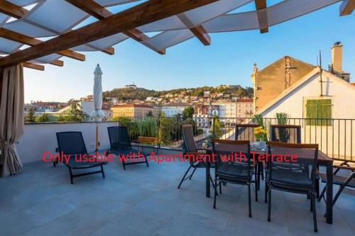 Plisac Apartment | Stylish Azalea Apartments in Šibenik - Guest Rated 10/10
