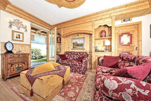 Carisolo Apartment | Elegant Dolomites Apartment - 4-Star, Pet-Friendly Retreat