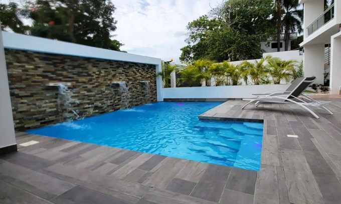 Los Brazos Apartment | Deluxe Apartment with Pool Steps from Beach & Ocean World