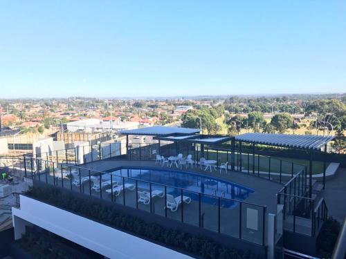 Liverpool Apartment | Stylish 2BR Apartment with Pool & Child-Friendly Amenities
