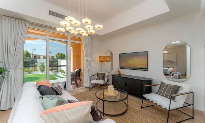 Dubai Villa | Luxury Arabian Ranches Villa on Pool and Park.