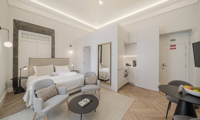 Sao Pedro Apartment | Elegant Art Experience at FAA Belas Artes 3 Hotel