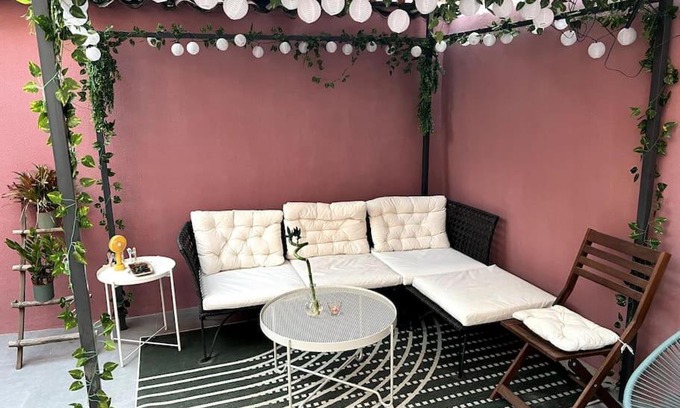 Belem Apartment | Artistic Digital Nomad Retreat with Terrace & Great Reviews