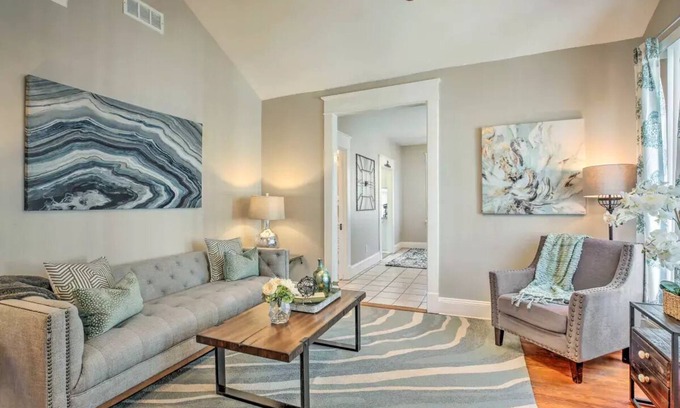 Ansley Park Apartment | Prime Condo Getaway: Pool, Spa & Perfect Location
