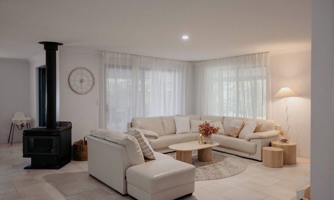 Margaret River House | Luxury at the Cove – Pet-Friendly Escape