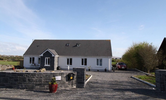 Doorus Villa | Oceanfront Atlantic Retreat Lodge in Kinvara Near Galway Bay