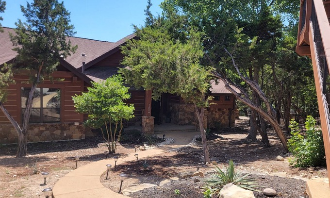 Leander Cabin | Tranquil Retreat at Serene Wooded Bliss Cabin & Casita