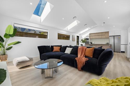 Kawarau Falls House | Elevate Your Stay at Luxury Away - Family-Friendly Retreat