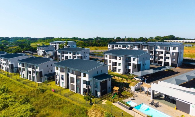 Umhlali Apartment | Luxury Ballito Stay | Balcony | Pool
