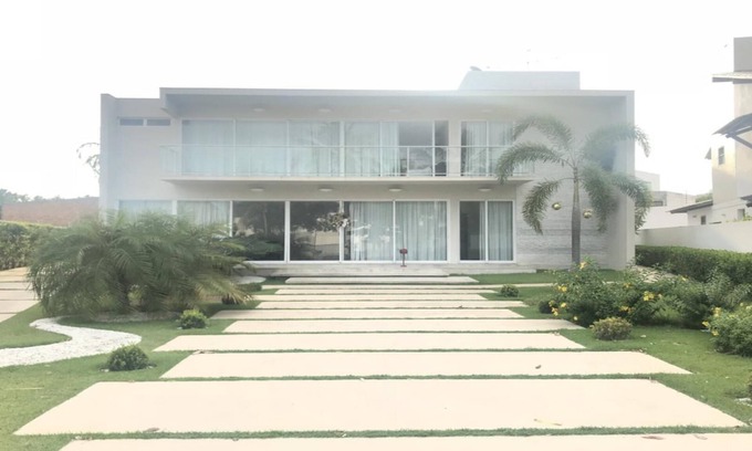 Barra de Sao Miguel House | Elegant Beach House Retreat in Barra de São Miguel