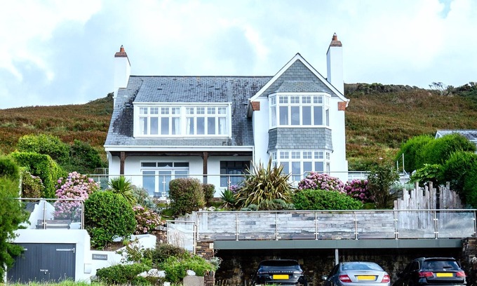 Mortehoe House | Beach-Front House with Breathtaking Sea Views in Woolacombe