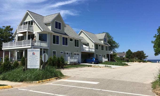 South Haven House | Beachfront Homes at Woodman Beach - Exceptional 10/10 Rating