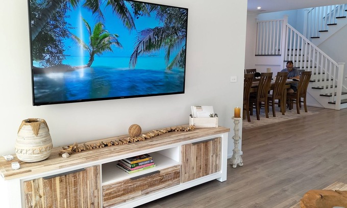 Indented Head House | Luxury Beach house double story sleeps 14 - 2 minutes to beach