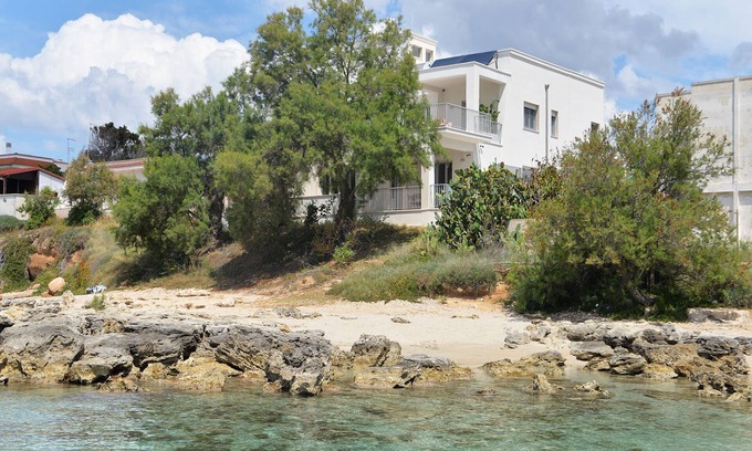 Marina di Pulsano Villa | Exquisite Beach Villa in Puglia with Spa and Hot Tub