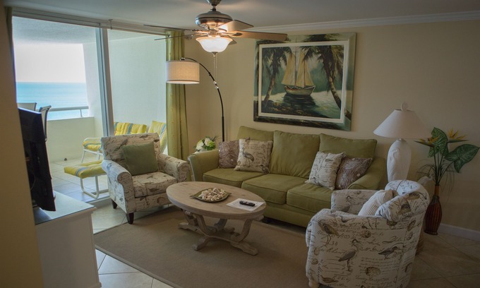 Ono Island Condo | Ocean View Penthouse with Pool and Spa - Rated 10/10