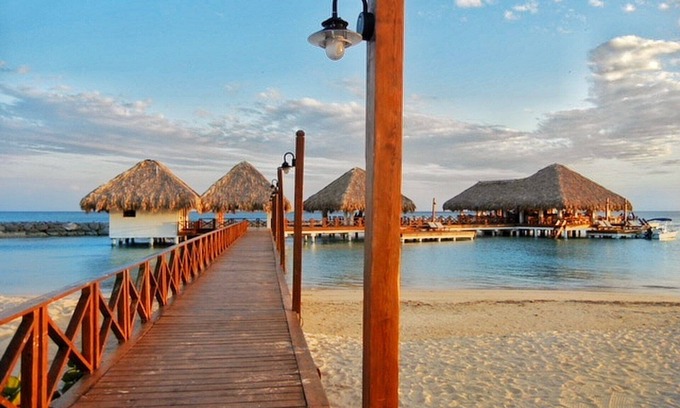Juan Dolio Apartment | Family-Friendly Beachfront Apartment with Ocean View & Spa