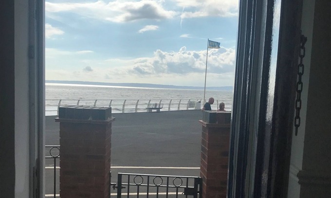 Port Talbot House | Beachfront Pet-Friendly 3-Bed Townhouse with Ocean Views
