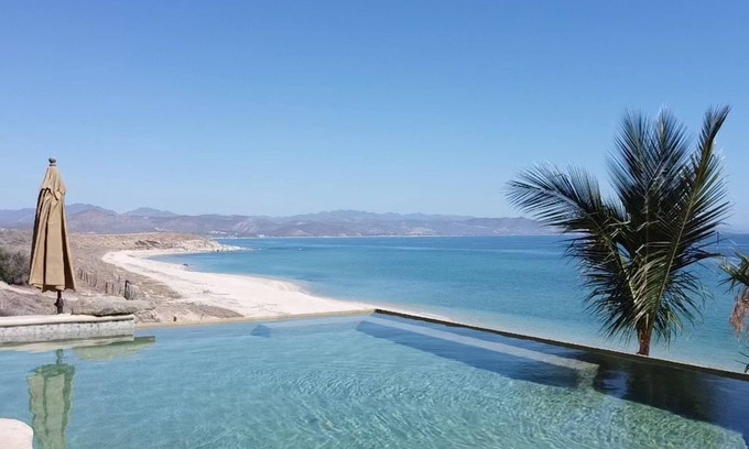 Buenavista House | Elegant Beachfront Retreat with Pool & Panoramic Views