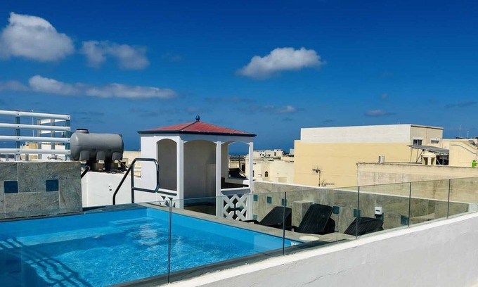 Nadur Bed & Breakfast | Elegant Bed and Breakfast with Scenic Views Await You