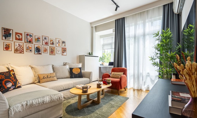 Osmanbey Apartment | Guest Rated 10/10: New 3BR Flat with Breakfast in Nisantasi