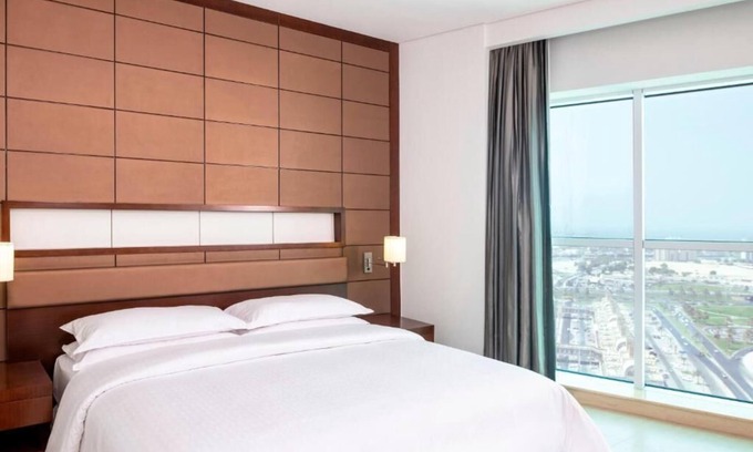 Al Qasimia Apartment | Convenient Business Suite Close to Ittihad Park