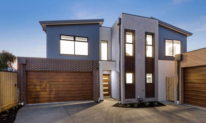 Capel Sound House | Unforgettable Getaway by the Bay - Steps to Beach & Spa