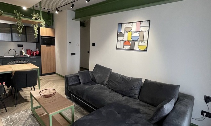 Sibiu Apartment | Elegant Lakeview Apartment in Sibiu, 10 Min to Center