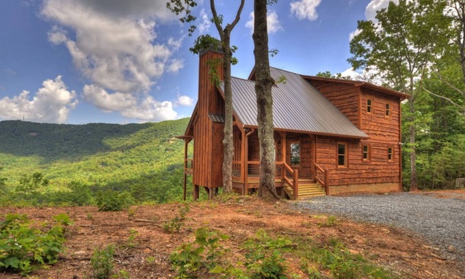 Blue Ridge Cabin | Secluded Cabin with Incredible Views and Family-Friendly Amenities