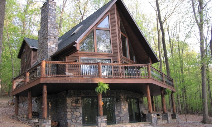 Boonsboro House | Idyllic Cabin in the Scenic Blue Ridge Mountains
