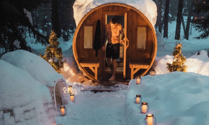 Bracebridge Cottage | Family Retreat at Muskoka Riverside: Pool, Spa & Sauna Fun