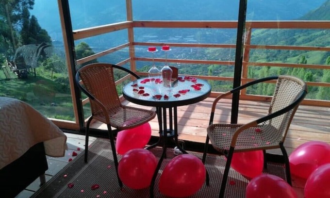 Bello House | Romantic Getaways at Luxury Cabins for Your Anniversary