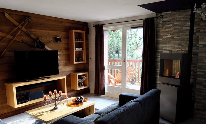 Arc-2000 House | Elegant Chalet with Spa Pool at ARC 2000 – Guest Rated 9.8