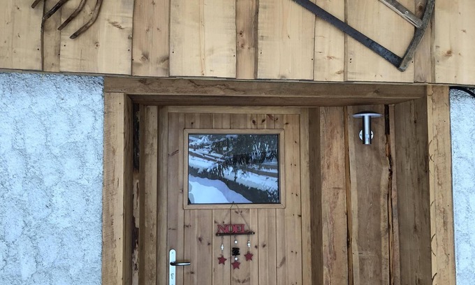 Champagny-en-Vanoise Ski Chalet | Recent Renovation: 18-Person Chalet with Spa & Sauna
