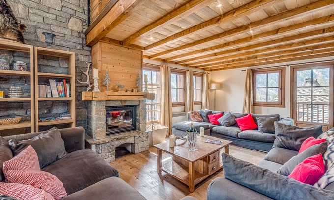 Les Brevieres Ski Chalet | Inviting Chalet Tignes-Les Brévières with Spa and Hot Tub