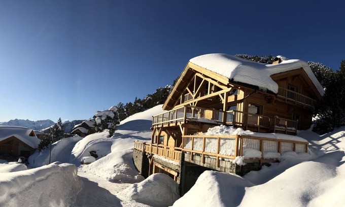 Montgenevre House | Elegant Chalet Retreat at 1920m with Ocean Views