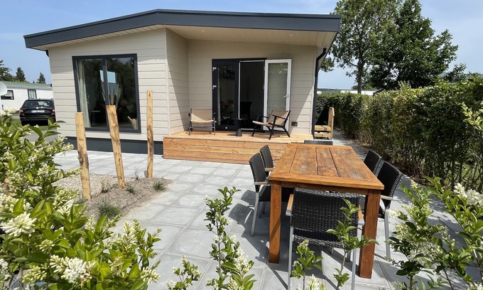 Kamperland House | Pet-Friendly Chalet for 6 with Pool & Ocean Views