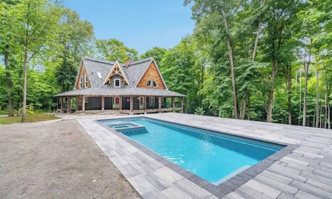 Springwater Cottage | Tranquil Chalet Retreat with Pool & Hot Tub Near Wasaga Beach