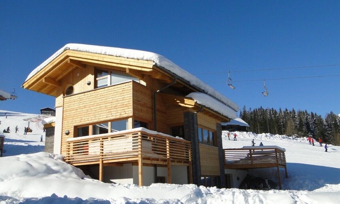 Annaberg im Lammertal Ski Chalet | Exceptional TRUE SKI IN SKI OUT Chalet with Spa & Breakfast